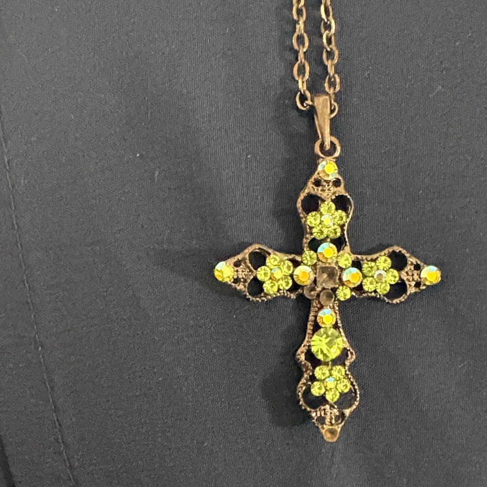 Vintage-Inspired Gold and Green Cross Necklace 20 inch chain
